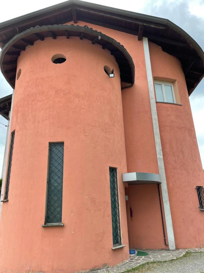 Casa Azzurra Camere Serravalle Sesia Extérieur photo