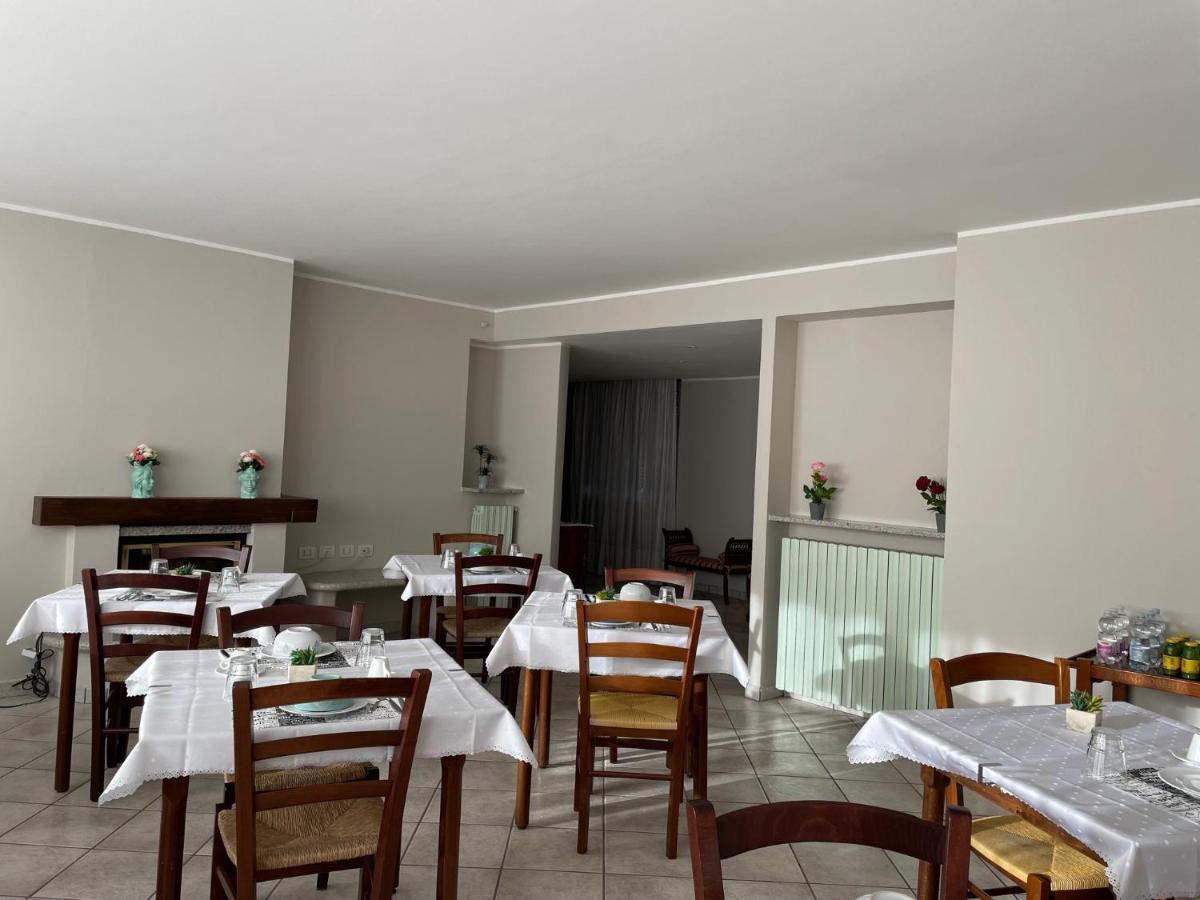 Casa Azzurra Camere Serravalle Sesia Extérieur photo